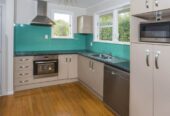 3 beds house with standalone garage on 746m2 section, Just minutes to Pakuranga Plaza, shops, schools, 0.2 km to Edgewater College, 0.8 km to Anchorage Park School, 1.1 km to Pakuranga Intermediate, 68 Edgewater Drive, Pakuranga, Auckland
