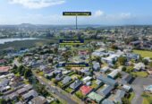3 beds house with standalone garage on 746m2 section, Just minutes to Pakuranga Plaza, shops, schools, 0.2 km to Edgewater College, 0.8 km to Anchorage Park School, 1.1 km to Pakuranga Intermediate, 68 Edgewater Drive, Pakuranga, Auckland
