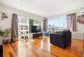 Double Westlake school zone, 4 beds 1.5 baths house with garage on 673m2 section, live or develop, 0.5 km to Sunnynook School, 0.9 km to Wairau Intermediate School, 8 Sequoia Place, Sunnynook, Auckland