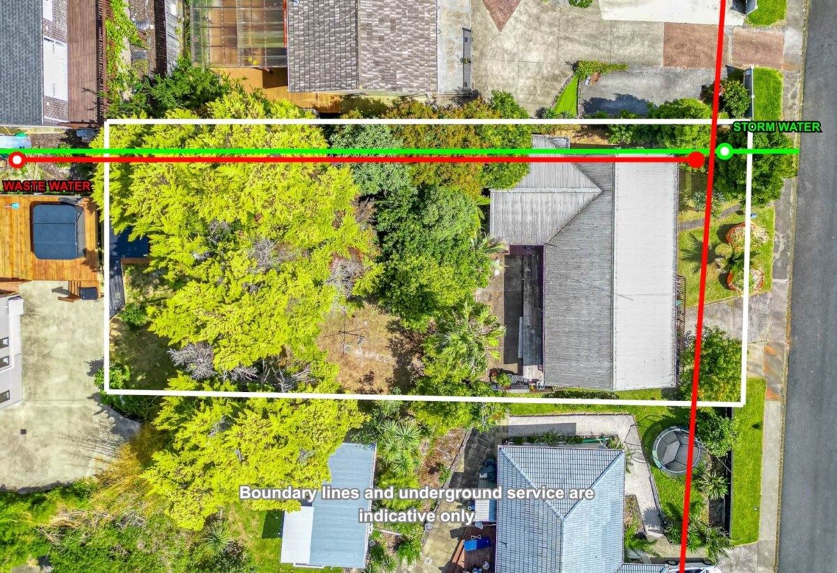Double Westlake school zone, 4 beds 1.5 baths house with garage on 673m2 section, live or develop, 0.5 km to Sunnynook School, 0.9 km to Wairau Intermediate School, 8 Sequoia Place, Sunnynook, Auckland