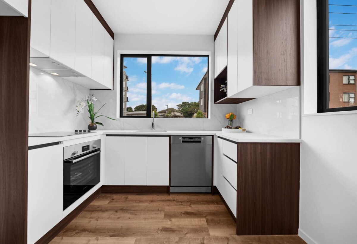 Mt Roskill Grammar school zone, move-in ready, Brandnew 2 beds 1.5 baths home with car park, close to schools, shops, motorway access, 0.1 km to Wesley Intermediate, 0.5 km to Wesley Primary School, 1.8 km to Mt Roskill Grammar, 20A William Blofield Avenue, Mt Roskill, Auckland
