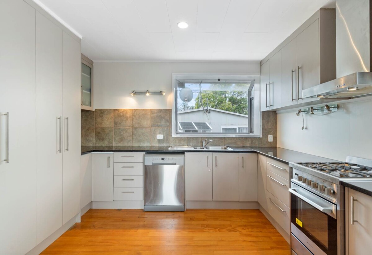 Brick and tile 3 beds 1 bath house with garage on 675m2 section, walks to schools and shopping centre, 0.8 km to Howick College, 0.9 km to Cockle Bay School, 1 km to Somerville Intermediate School, 1.3 km to Howick Intermediate, 19 Whitford Road, Northpark, Auckland