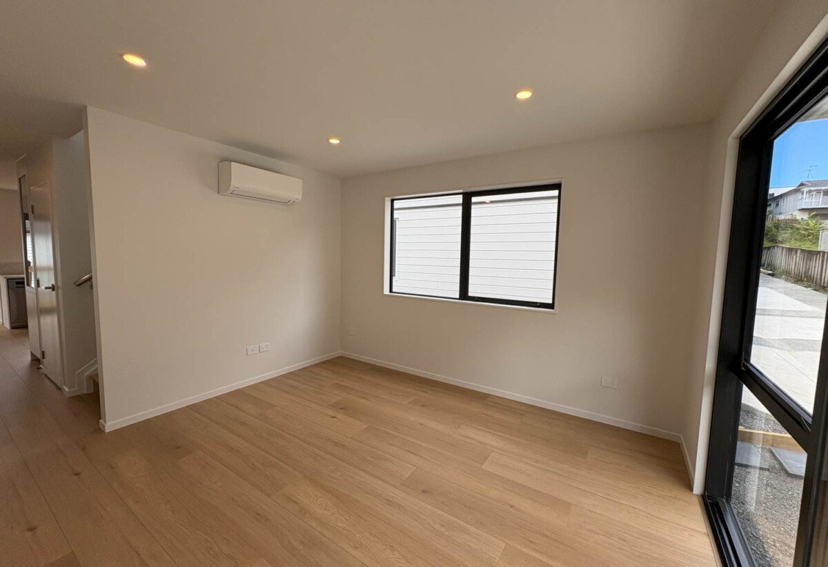 For rent, Brandnew 3 beds 2.5 baths townhouse with garage, available 27th February, 6/8 Grove Lane, Pakuranga, Auckland