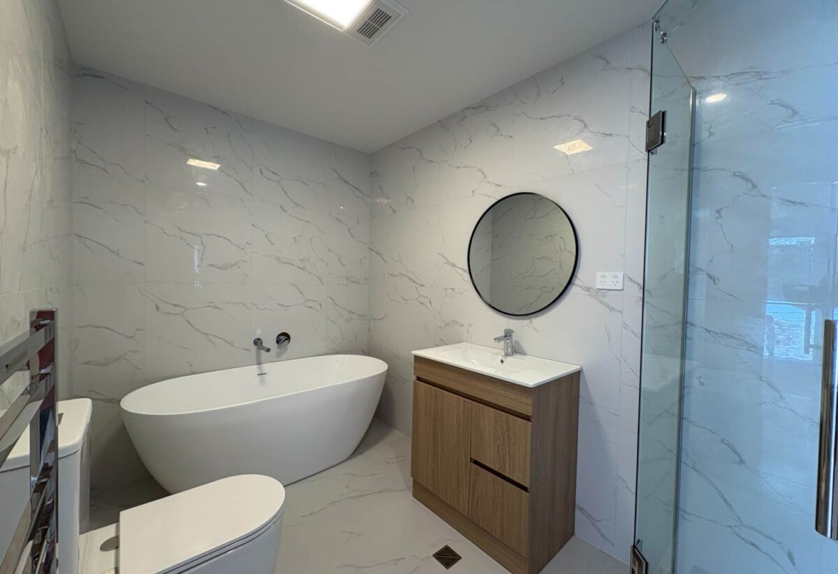 For rent, Brandnew 3 beds 2.5 baths townhouse with garage, available 27th February, 6/8 Grove Lane, Pakuranga, Auckland