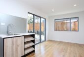 For rent, Auckland Grammar and Epsom Girls Grammar school zone, 4 beds 3 baths house with double garage, Available on Thu 5th Mar, B / 23 Arcadia Road, Epsom, Auckland