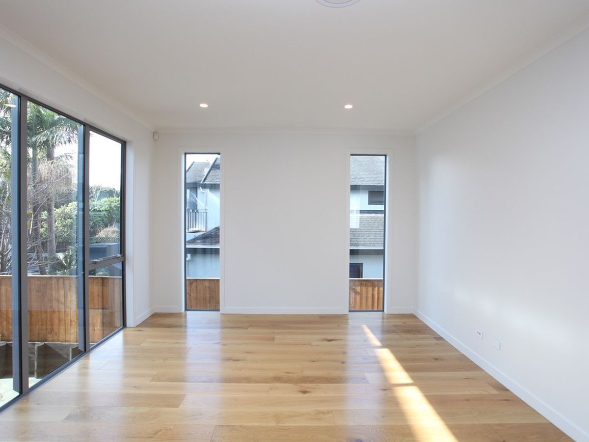 For rent, Auckland Grammar and Epsom Girls Grammar school zone, 4 beds 3 baths house with double garage, Available on Thu 5th Mar, B / 23 Arcadia Road, Epsom, Auckland