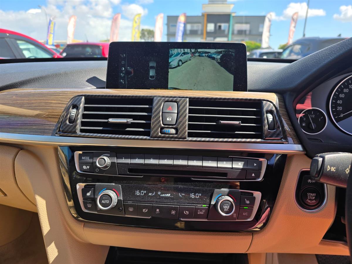 2017 BMW 320i GT**Twin Power Turbo* Sedan Automatic, 5 seats, Leather seats, White, Petrol, 1,998 cc, 92,263 km
