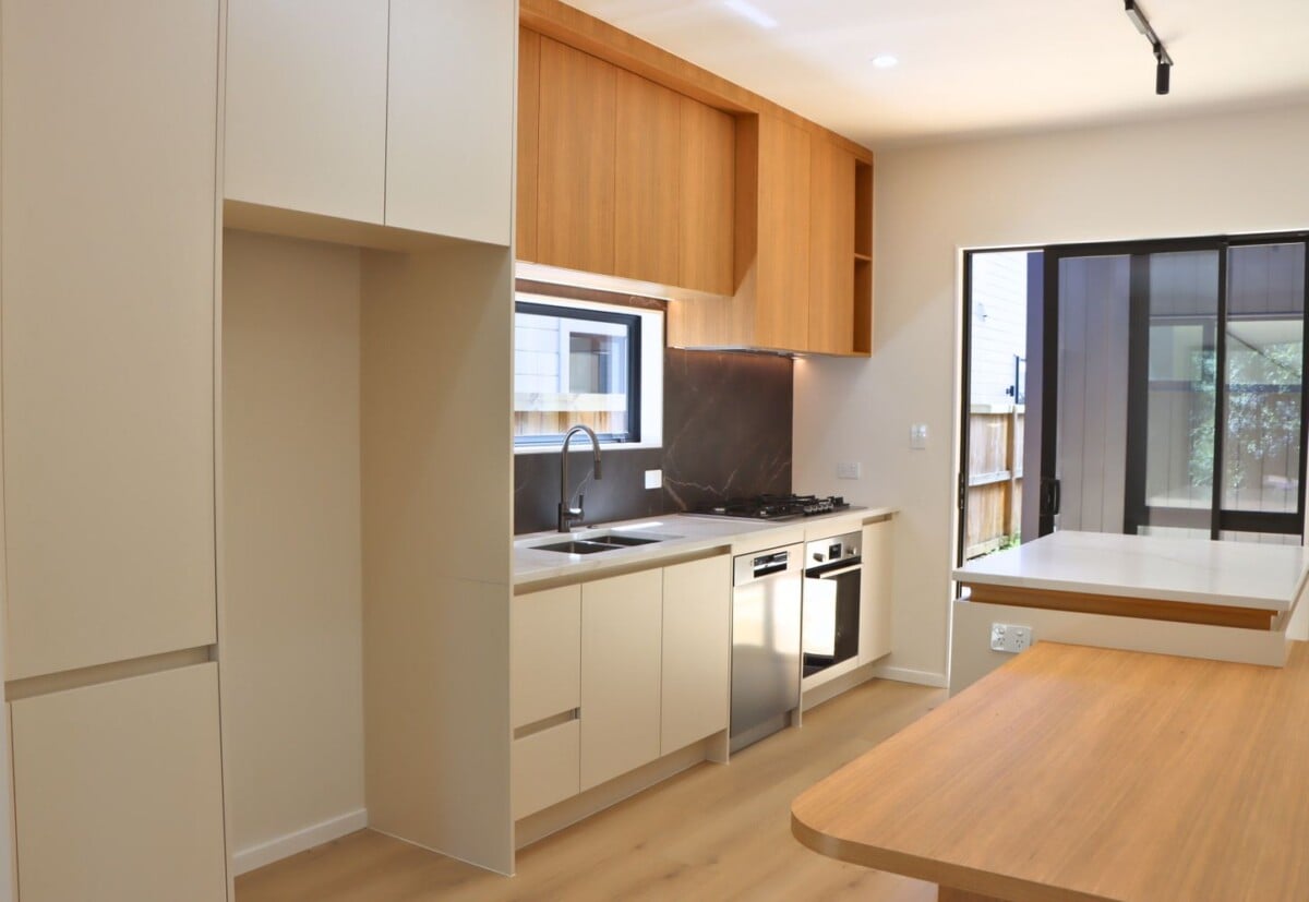 Affordable Brandnew 4 beds 3.5 baths home with double garage on 166m2 section, close to schools, shops, motorway access, 33B Burberry Road, Karaka, Auckland
