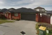 For rent, 4 beds 2 baths house with double garage, Available on 16th of March, 10 Sai Street, Flat Bush, Auckland