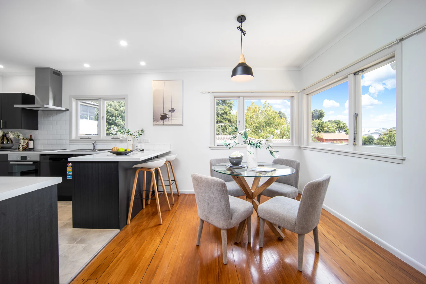 Move-in ready, 4 beds Classic Kiwi Bungalow on 463m2 section, close to shops, supermarket, Blockhouse Bay Intermediate, Lynfield College, 64 Heaphy Street, Blockhouse Bay, Auckland