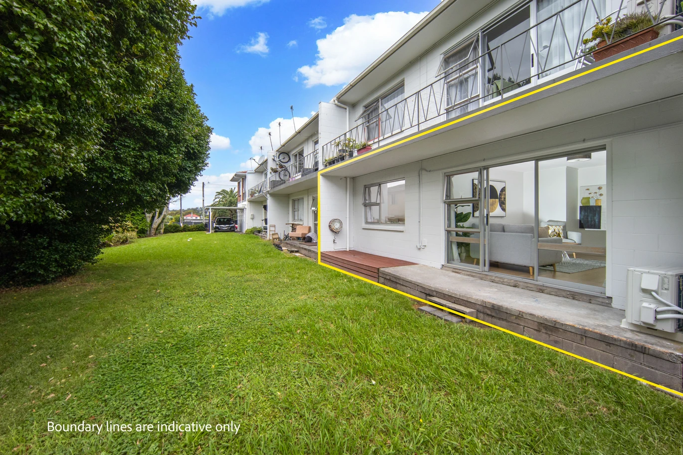 2 beds 1 bath home with carport, close to schools, shops, 3/45 Blockhouse Bay Road, Avondale, Auckland