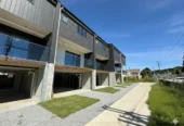 For rent, SHORT TERM 6 MONTHS, brandnew 3 beds 3 baths townhouse with 2 car parks, zoned for Edmund Hillary School, Papakura Intermediate, Papakura High School, available now, lot 2/71 Smiths Avenue, Papakura, Auckland