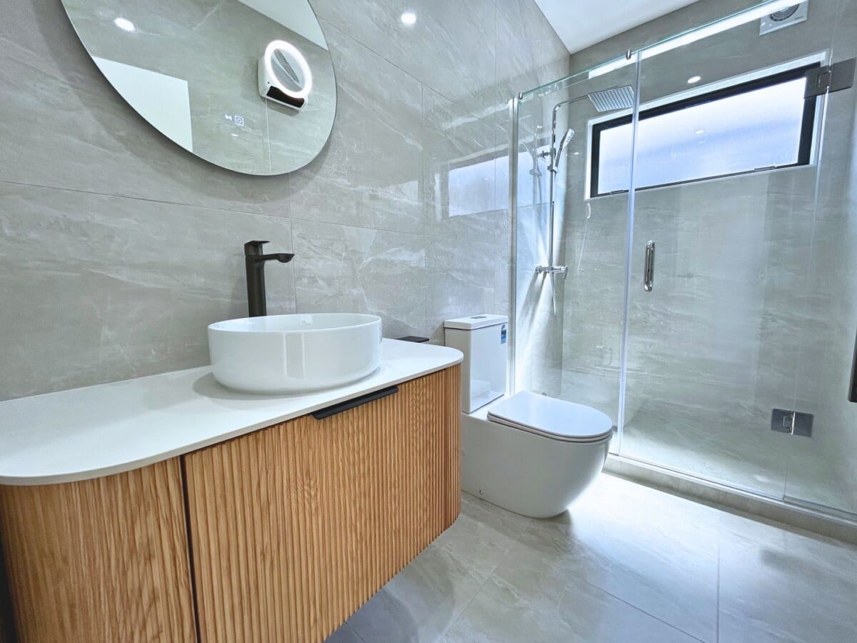 Affordable Brandnew 4 beds 3.5 baths home with double garage on 166m2 section, close to schools, shops, motorway access, 33B Burberry Road, Karaka, Auckland