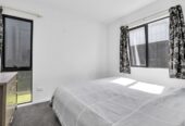 3 beds house on 234 m2 section, close to Papakura town centre, supermarkets, parks, schools, motoway access, 29 Liberation Road, Papakura, Auckland