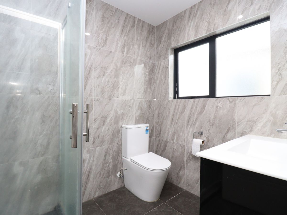 For rent, 4 beds 3 baths house, Available Now, 20 James Street, Mangere East, Auckland