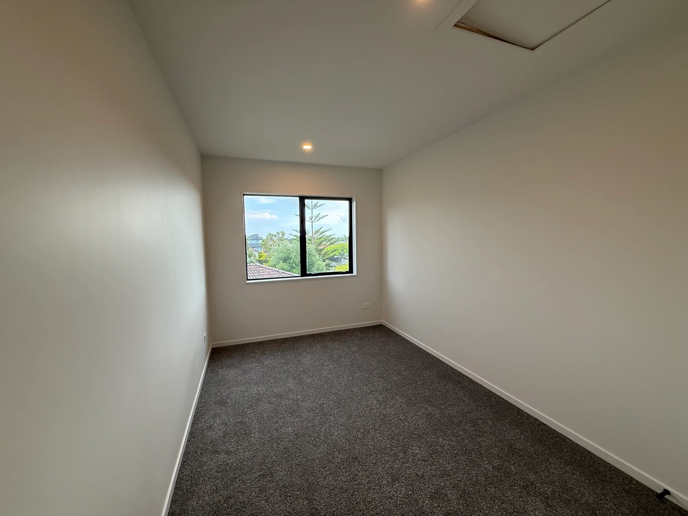 Freehold smart layout 2 beds 2.5 baths home, ground floor versatile room with 1 bath, Walk to Highland Park Shopping Centre, Zoned for Howick Primary, Howick Intermediate, and Pakuranga College, 7/24 (Lot 4) Aberfeldy Avenue, Highland Park, Auckland