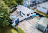 Standalone 3 beds house with garage and car parks, close to WestCity Waitakere Mall, Lincoln Road Shopping Centre, local schools, 5/7 Duncan Avenue, Te Atatu South, Auckland