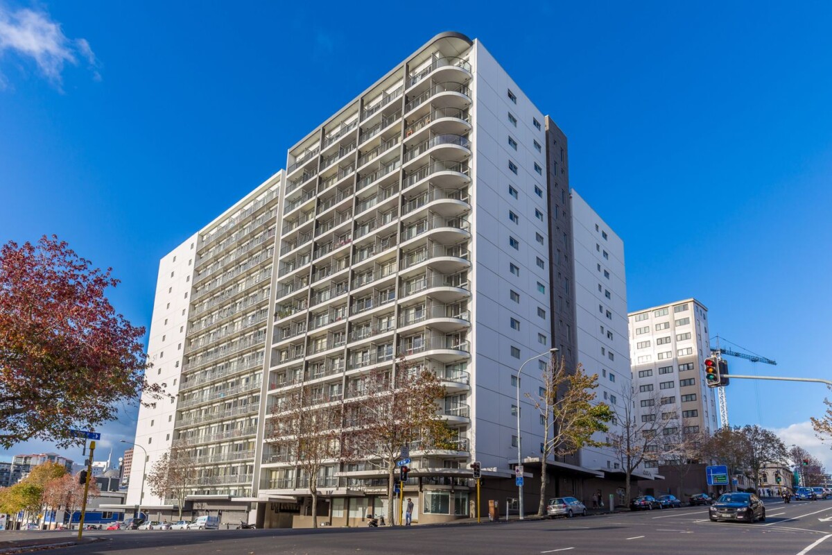 Auckland Girls Grammar School zone, 48m2 Freehold 2 beds 1 bath apartment, Nestled close to local schools and a variety of restaurants, 1115/53 Cook Street, Auckland Central, Auckland