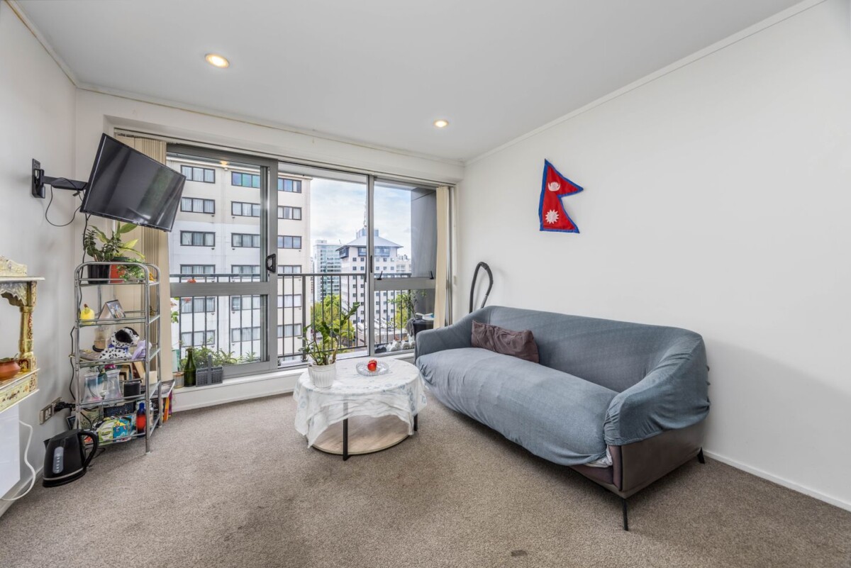 Auckland Girls Grammar School zone, 48m2 Freehold 2 beds 1 bath apartment, Nestled close to local schools and a variety of restaurants, 1115/53 Cook Street, Auckland Central, Auckland