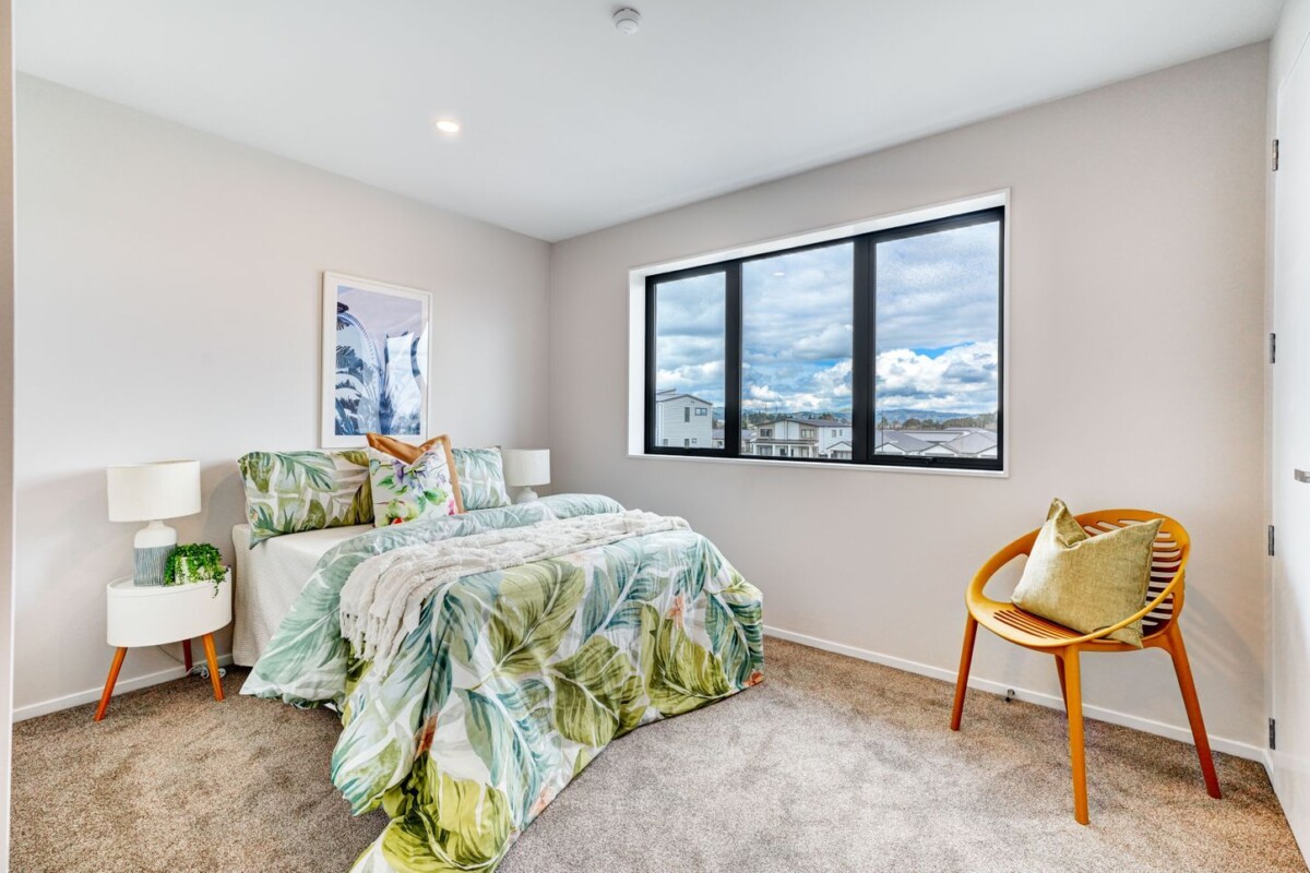Dual Living , Brandnew 5 beds 4 baths home with 1-bed fully self-contained flat, just moments from schools, cafés, parks, motorway access, 27-37 Awhi Way, Karaka, , Auckland