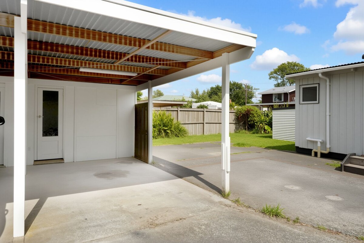 Renovated 1 bed 1 bath 1 carport home with a separate workshop, thw workshop is potential to convert into a sleepout, close to schools, WestCity shopping centre, 3/176 Henderson Valley Road, Henderson, Auckland