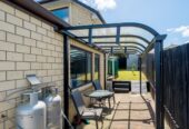 Zoned for Rutherford College, Empty Nest! Owners Need Smaller Home, 4 beds 3 baths house on 357m2 section, handy to WestCity Shopping Mall, local shops, schools, bus routes, and motorway access, 93 Waitaki Street, Henderson, Auckland