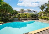 309m2 4 beds 2.5 baths house with triple garage and swimming pool on 1057m2 section, zoned for Meadowbank School, Remuera Intermediate, Baradene College, Selwyn College and Glendowie College, 9 Stoneyroyd Gardens, Remuera, Auckland
