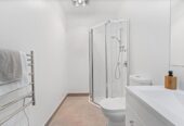 3 beds 2.5 baths home with car park, Approximately 8-minute walk to Henderson Train Station, minutes to schools, shops, 37 Eileen Newey Place, Henderson, Auckland