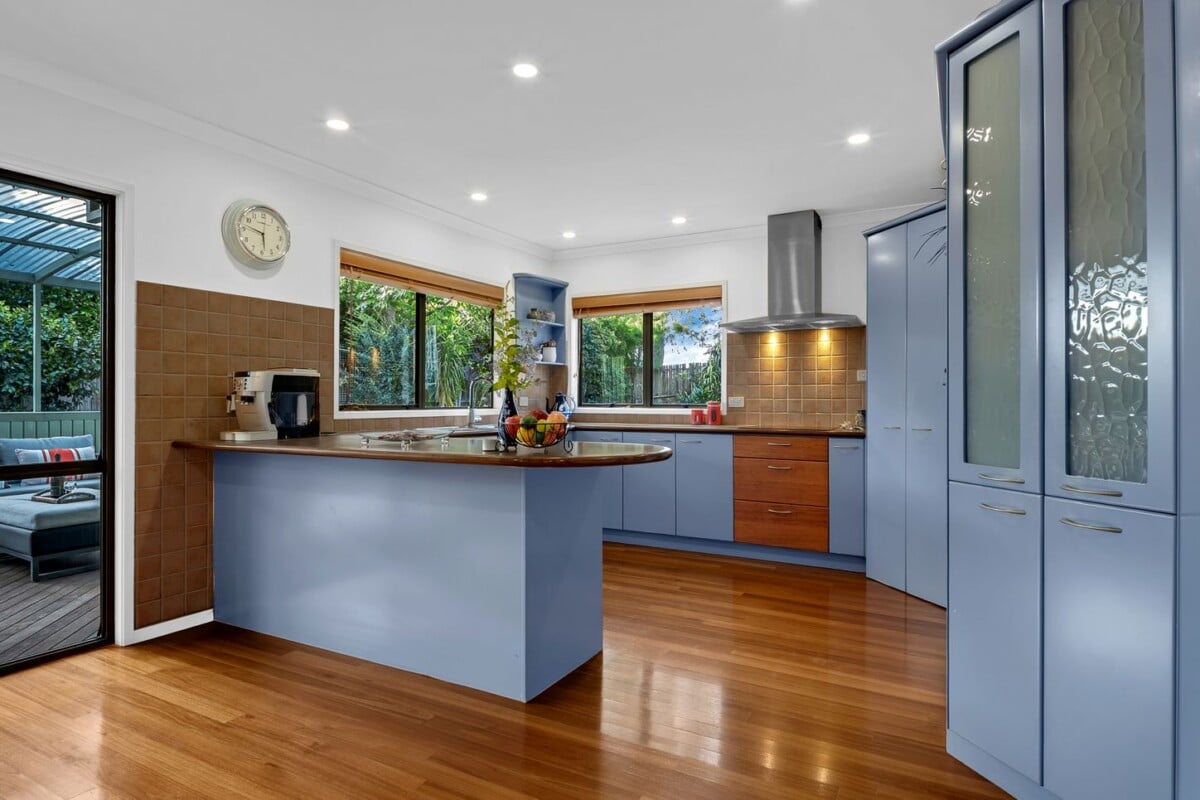 Macleans College Zone, 195m2 3 beds + office room 2 baths house with double garage on 768m2 section, minutes to schools, Howick Village, Highland Park shopping, and Half Moon Bay Marina, beaches, 4 Janome Place, Bucklands Beach, Auckland