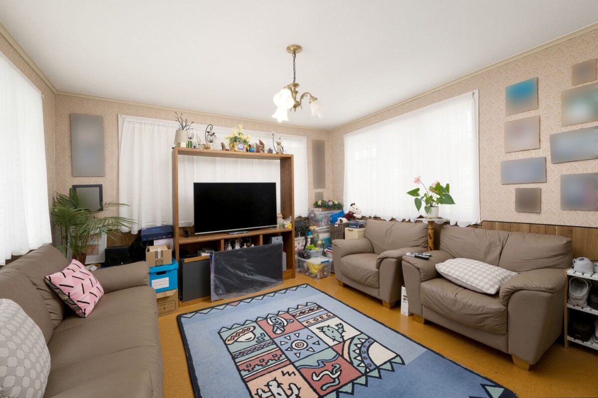Once over 30 years, 3 beds house on 938m2 section, 13 Waione Avenue, Te Atatu Peninsula, Auckland