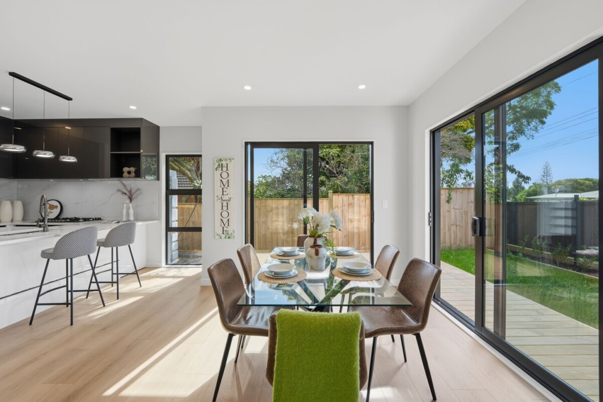 152m2 brandnew standalone 4 beds 2.5 baths home on 225m2 section, just moments from Lynn Mall, train links, parks, and local schools, 141A Seabrook Avenue, New Lynn, Auckland