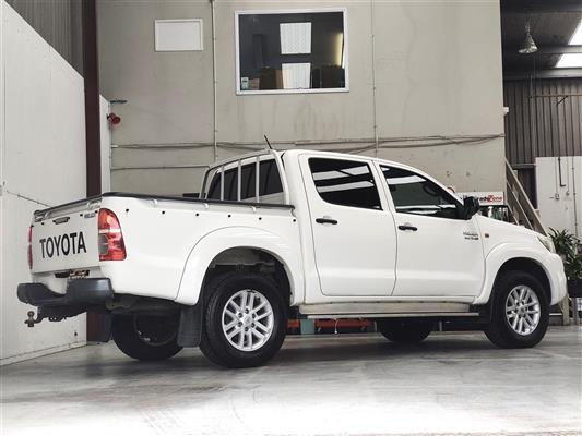 2013 Toyota Hilux 4WD 3.0TD/5 SPEED MANUAL/CAMBELT DONE/TOW BAR/ Ute, Diesel, 2,982 cc, 5 seats, 175,473 km