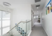 Set directly opposite Craigavon Park, 4 beds 3 baths house on 424m2 section, central air conditioning, walks to Blockhouse Bay Village. Beaches, bush walks, public transport, shops, and key amenities, 44 Connell Street Blockhouse Bay, Auckland