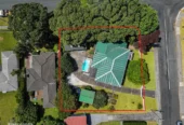 4 beds house on 1017m2 section, RC lodged for 9 dwellings, currently rented, close to shops, supermarket, 0.4 km to Glen Eden School, 0.7 km to Kelston Girls’ College, 1.3 km to Kelston Intermediate, 1.4 km to Kelston Boys’ High School, 40 Glenorchy Street, Glen Eden, Auckland