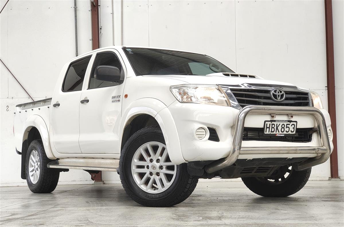 2013 Toyota Hilux 4WD 3.0TD/5 SPEED MANUAL/CAMBELT DONE/TOW BAR/ Ute, Diesel, 2,982 cc, 5 seats, 175,473 km