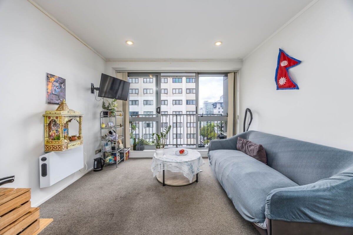 Auckland Girls Grammar School zone, 48m2 Freehold 2 beds 1 bath apartment, Nestled close to local schools and a variety of restaurants, 1115/53 Cook Street, Auckland Central, Auckland