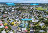 3 beds home, do-up, Just a short stroll to the rail station, 2/16 Cameron Place, Ranui, Auckland