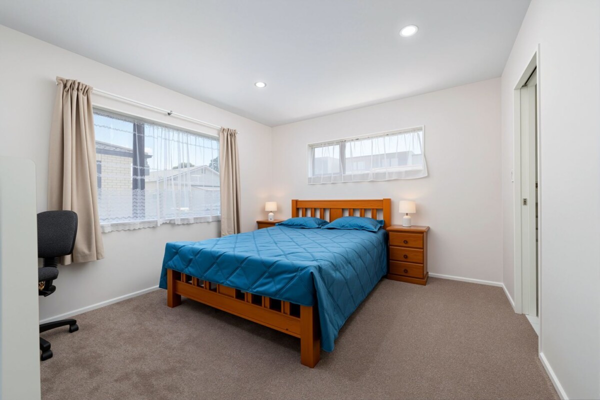 Zoned for Rutherford College, Empty Nest! Owners Need Smaller Home, 4 beds 3 baths house on 357m2 section, handy to WestCity Shopping Mall, local shops, schools, bus routes, and motorway access, 93 Waitaki Street, Henderson, Auckland