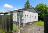 3 beds home, do-up, Just a short stroll to the rail station, 2/16 Cameron Place, Ranui, Auckland