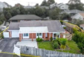 Brick and tile 3 beds house with garage on 503m2 section, close to local schools, shops, and community facilities, 3 Lanier Place, Glendene, Auckland