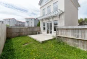Standalone 4 beds 2.5 baths home with 2 car parks on 162m2 section, close to schools, shops, motorway access, Paradise Ice Skating, Akarana & Titirangi Golf Clubs, 29 Whautapu Court, Avondale, Auckland