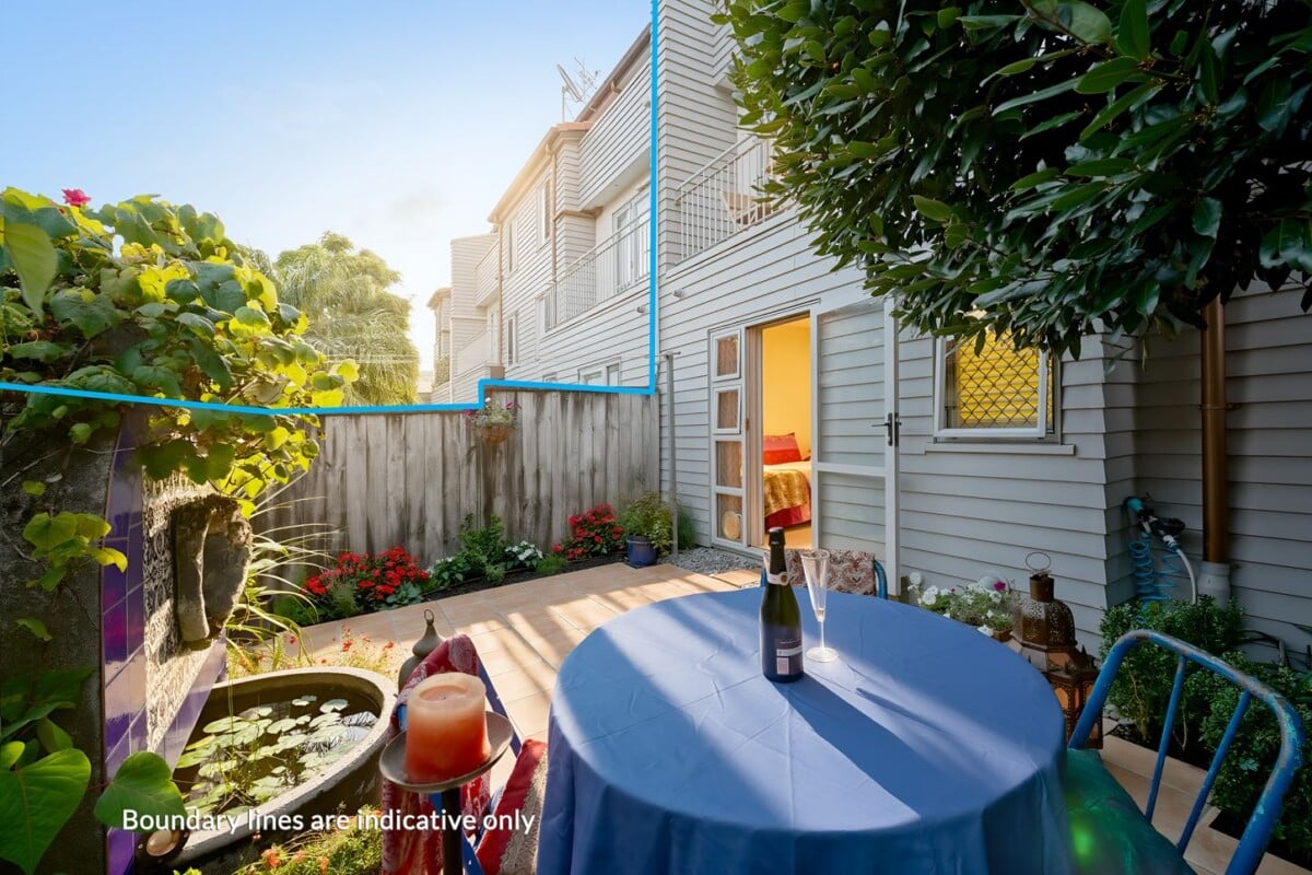 Once in 24 years, Auckland Grammar School. zone, 200m2 3 beds 1.5 baths home with double garage, nearby Grafton railway station, motorway access, and the CBD just minutes away, 6T Carlton Gore Road, Grafton, Auckland