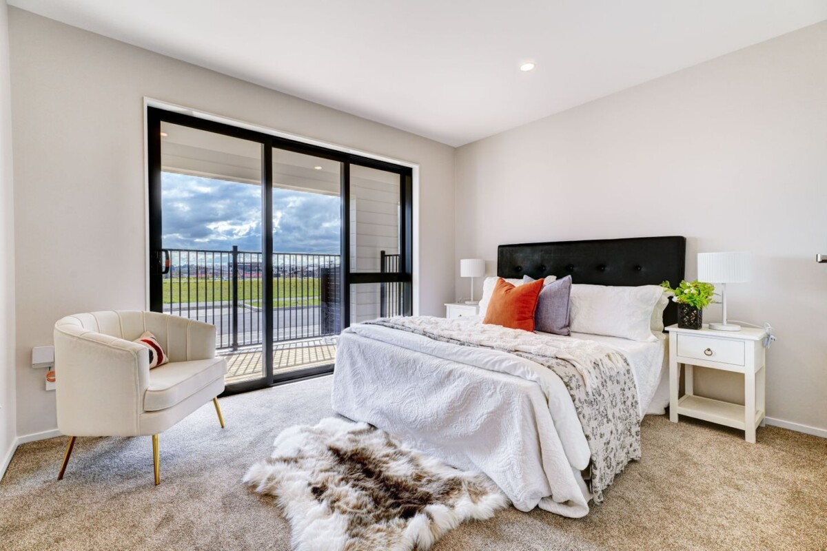 Dual Living , Brandnew 5 beds 4 baths home with 1-bed fully self-contained flat, just moments from schools, cafés, parks, motorway access, 27-37 Awhi Way, Karaka, , Auckland