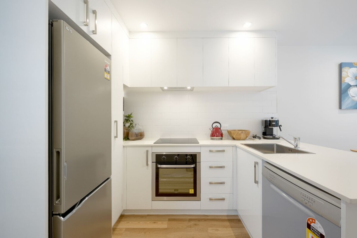 3 beds 1.5 bath home with car park, Crafted by G.J. Gardner Homes and backed by a Master Build Guarantee, Zoned for Glen Eden Intermediate and Green Bay High School, 22 Tokai Place, Glen Eden, Auckland