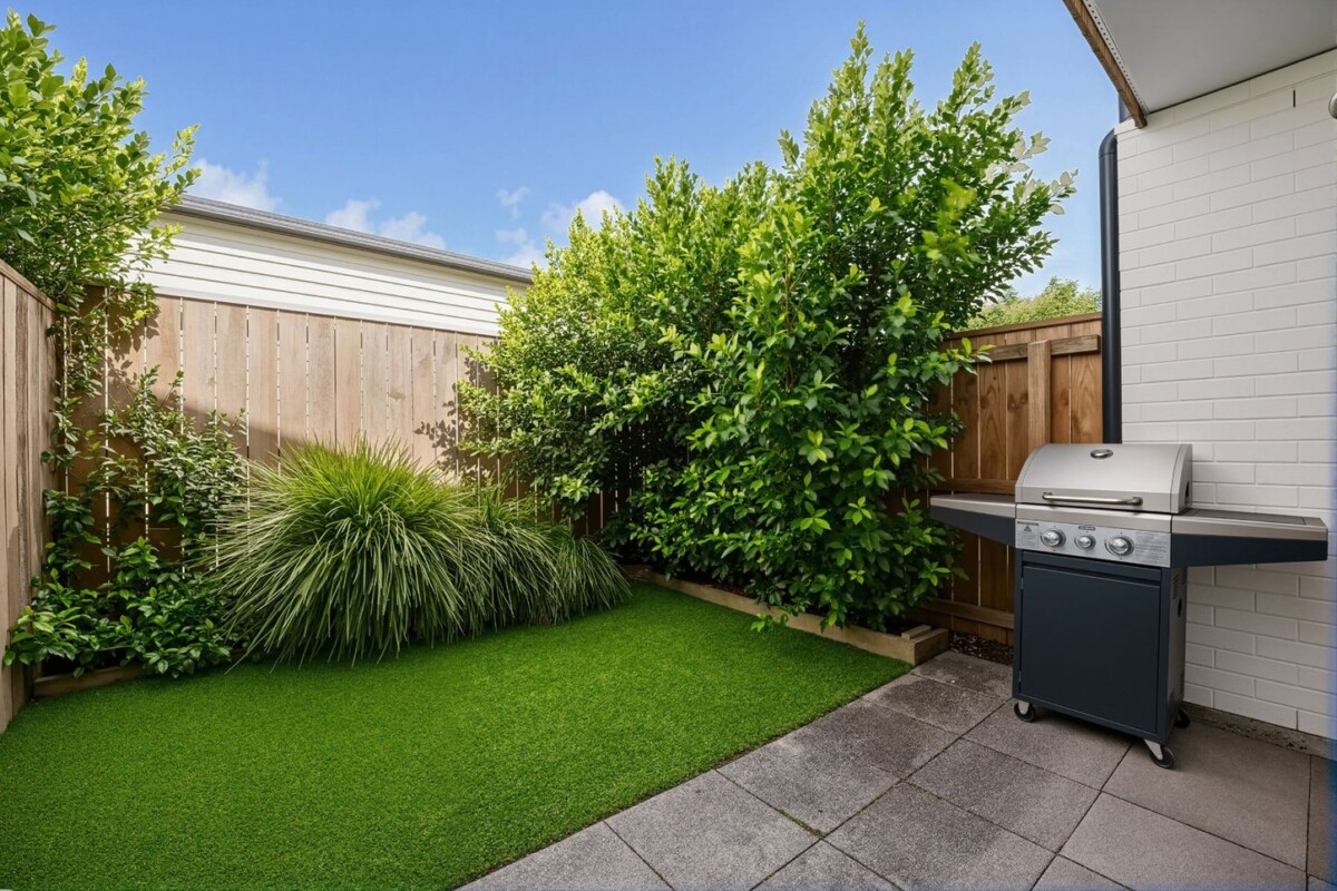 Freehold 2 beds 2 baths home with car park and backyard, Moments from local parks, shops, cafes, and scenic peninsula walkways, 10/12 Tawa Road, Te Atatu Peninsula, Auckland