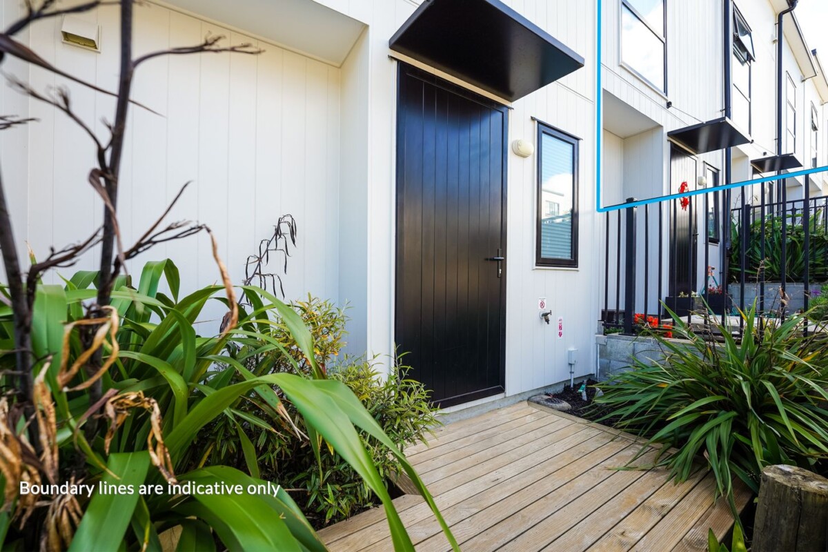 3 beds 1.5 bath home with car park, Crafted by G.J. Gardner Homes and backed by a Master Build Guarantee, Zoned for Glen Eden Intermediate and Green Bay High School, 22 Tokai Place, Glen Eden, Auckland