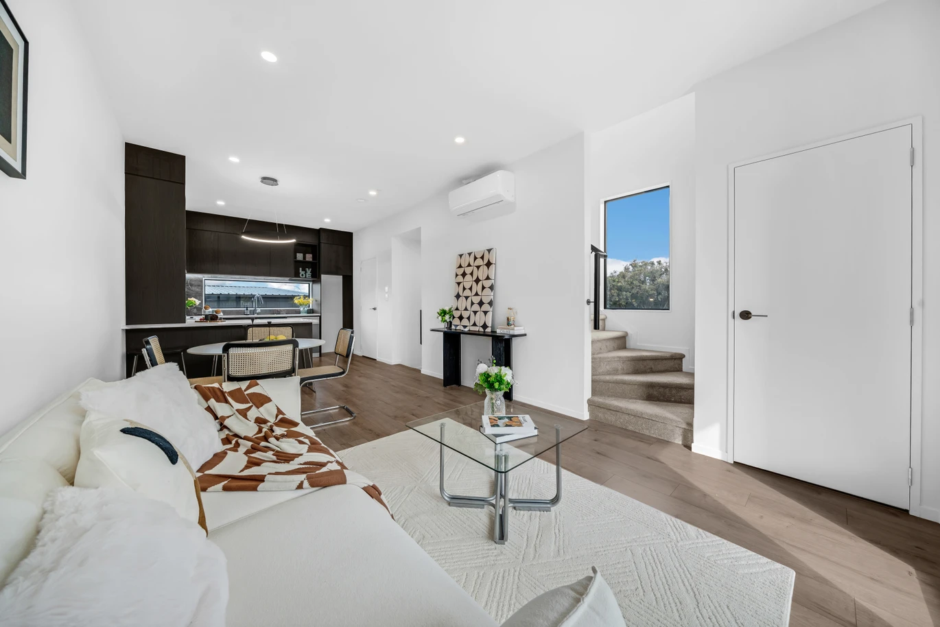 Move-in ready, Brandnew 3 beds 2.5 baths home with garage, walking distance to Pakuranga Plaza, zoned for Sunnyhills Primary, Farm Cove Intermediate, and Pakuranga College, Lots 4-6/220 Pakuranga Road, Pakuranga Heights, Auckland