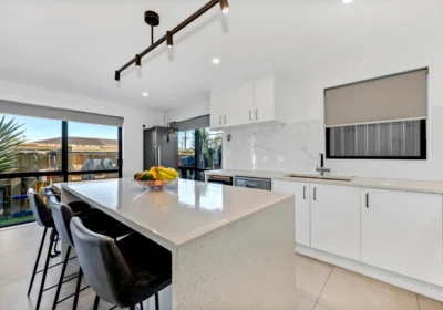 f927-H3348219-159012296__1754960333-34216-House-45DaleCrescent-RW-DeepakHariharan-1512