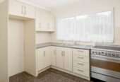 2 beds 1 bath home with garage and garden, With no annual body corporate/society fees, close to school, supermarket, shops, train station, 5/106 West Coast Road, Glen Eden, Auckland