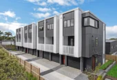 Move-in ready, Brandnew 3 beds 2.5 baths home with garage, walking distance to Pakuranga Plaza, zoned for Sunnyhills Primary, Farm Cove Intermediate, and Pakuranga College, Lots 4-6/220 Pakuranga Road, Pakuranga Heights, Auckland
